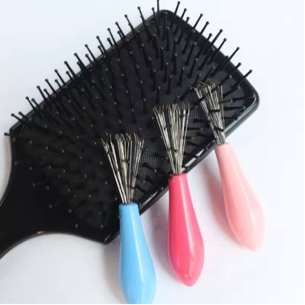 Attachement Pour le Nettoyage de la Brosse à Cheveux